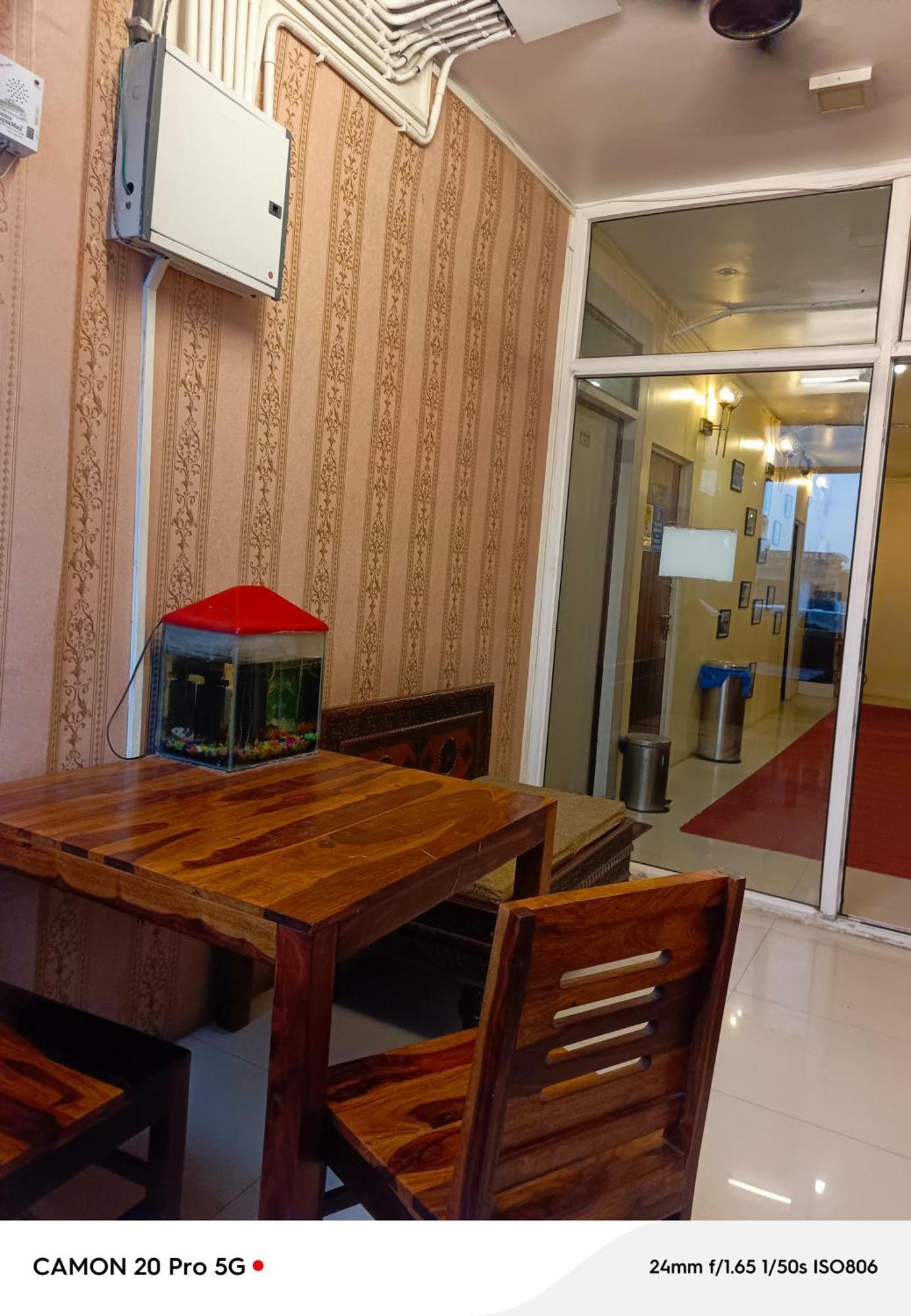 Homestay Ac Dormitory New Delhi Exteriör bild